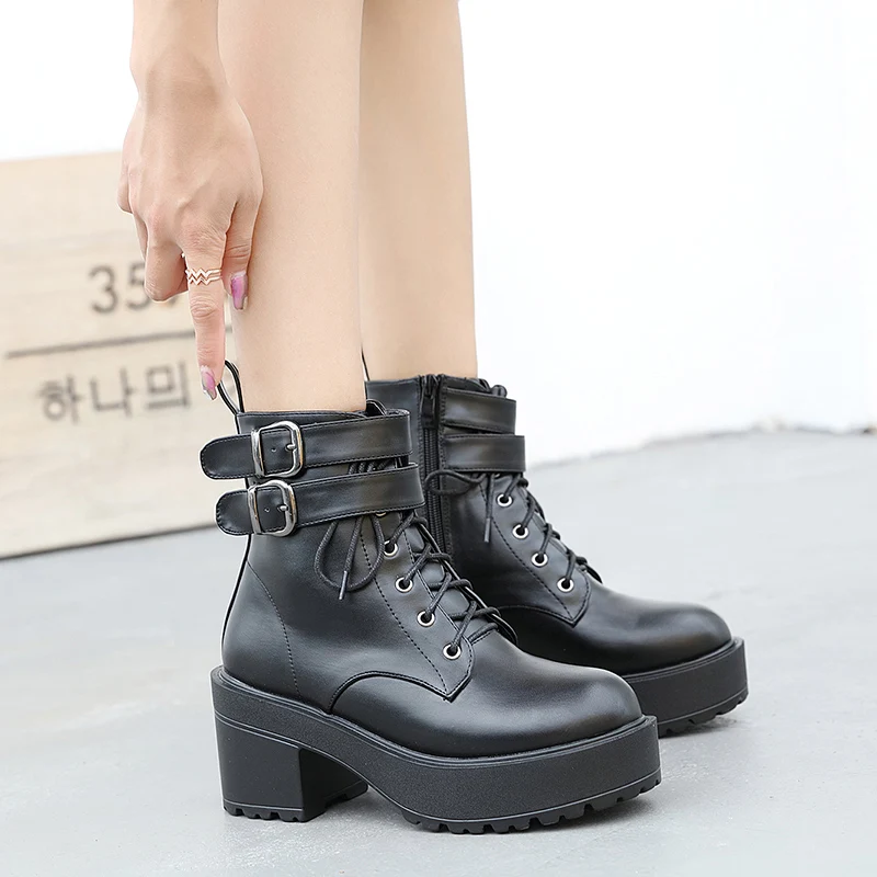 

Модные женские ботинки с ремешком на щиколотке в стиле панк, готика; Ботильоны на высоком массивном каблуке со шнуровкой; Обувь на молнии на ...