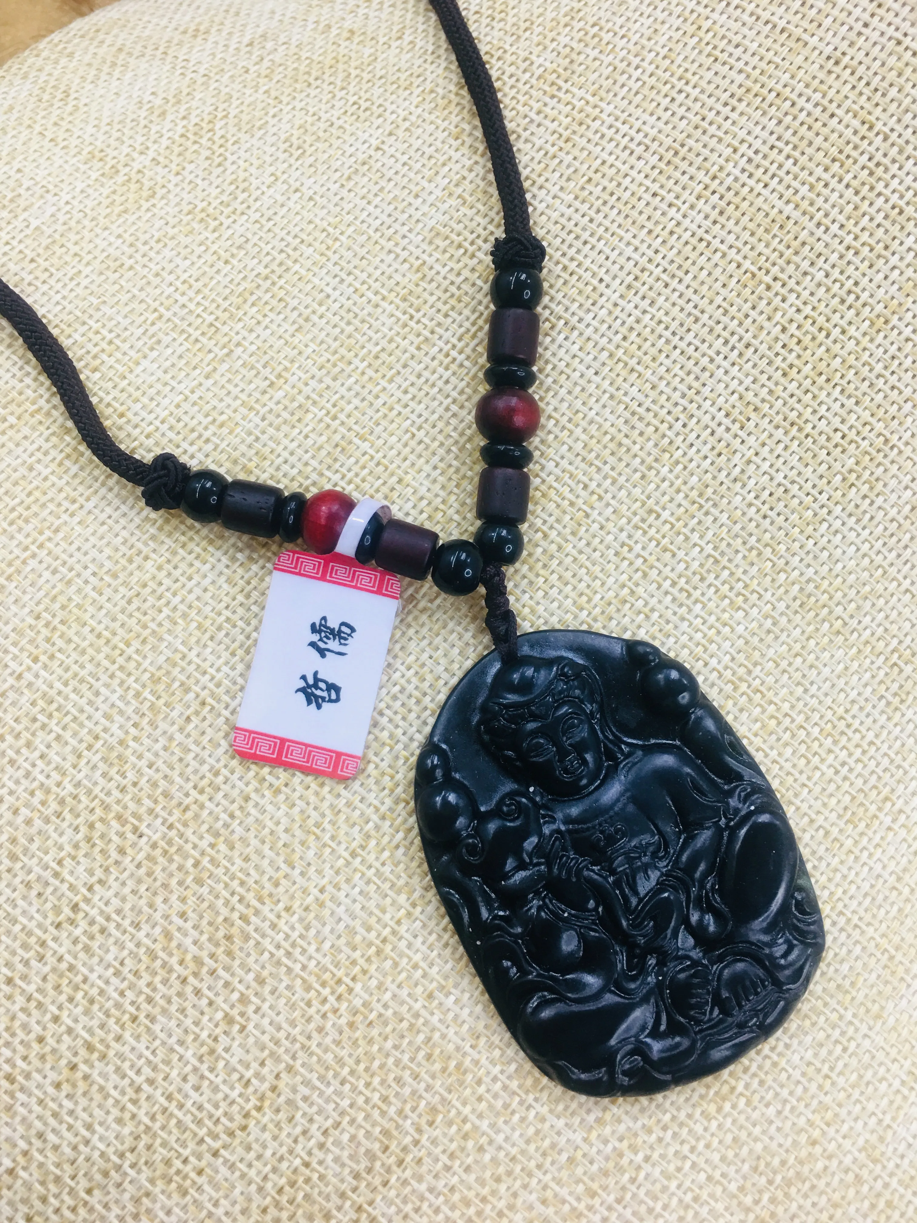 Подвеска из натурального черного нефрита ручная работа резной кулон в виде