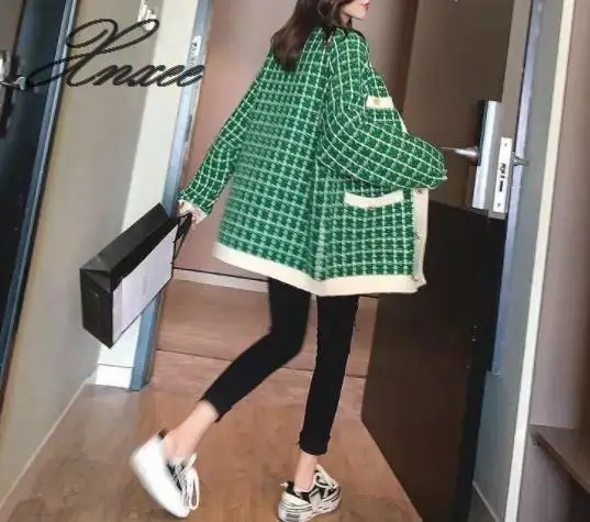 

Sweater coat female Korean version of the loose large size 2020 new autumn dress lazy wind houndstooth knit cardigan