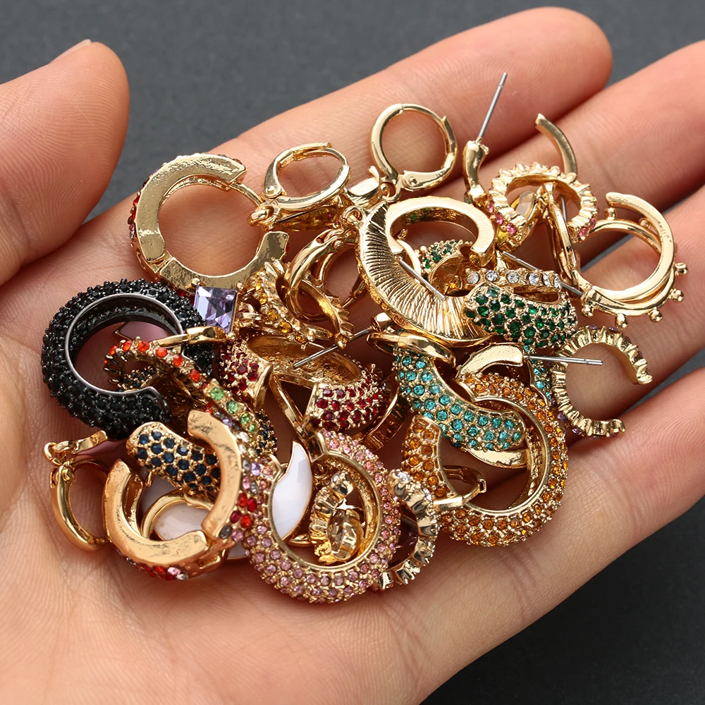 Серьги-гвоздики женские круглые золотистые разноцветные медные с фианитами |