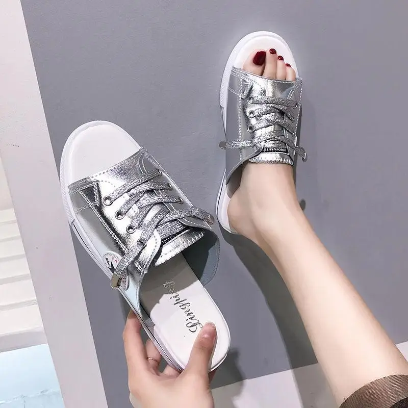 

Women Net red slippers female 2021 summer new outer wear non-slip word drag flat heel casual fashion outdoor ladies sandals