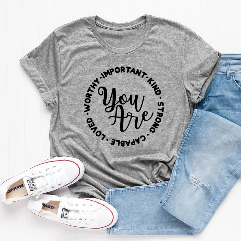 Женская футболка унисекс с надписью You are Сигнальный | одежда