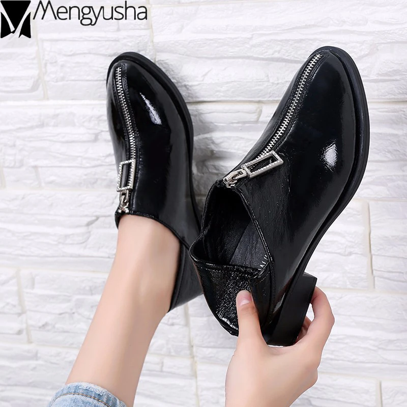 Обувь из мягкой кожи в стиле ретро брендовые черные туфли на плоской подошве с