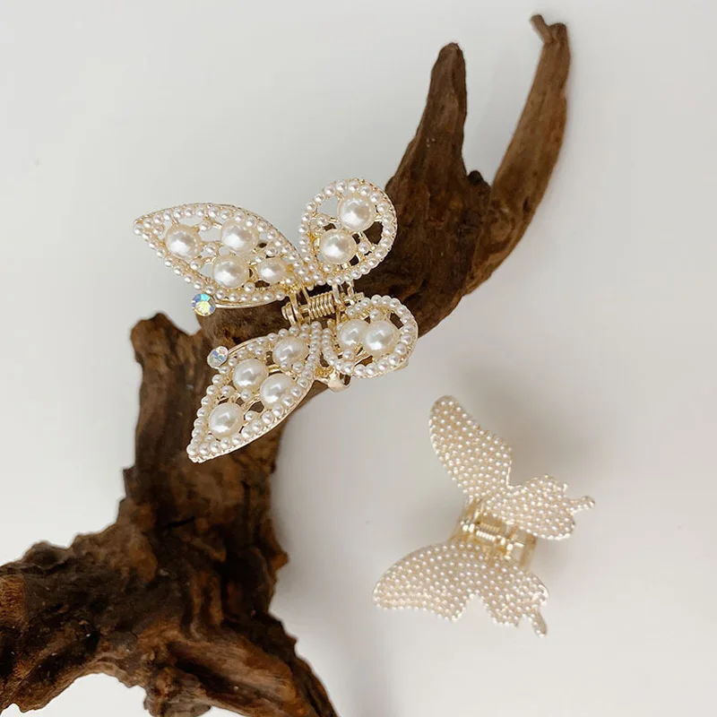 

Korean Butterfly Hair Claw Pearl Sweet Hair Clips Alloy Hair Clamps Barrettes Styling Tools Women Girls Fashion Hair Accessories