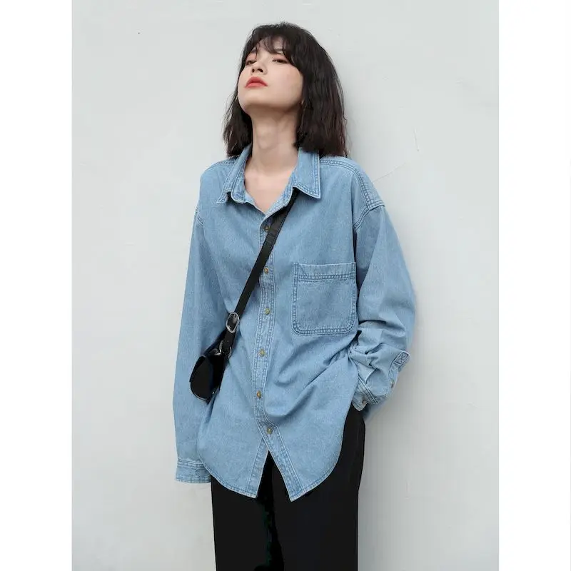 

Denim Shirt Women Autumn 2021 New Retro Loose Design Sense Blouse Korean Version Thin Long-sleeved Jacket Vintage Button Tops