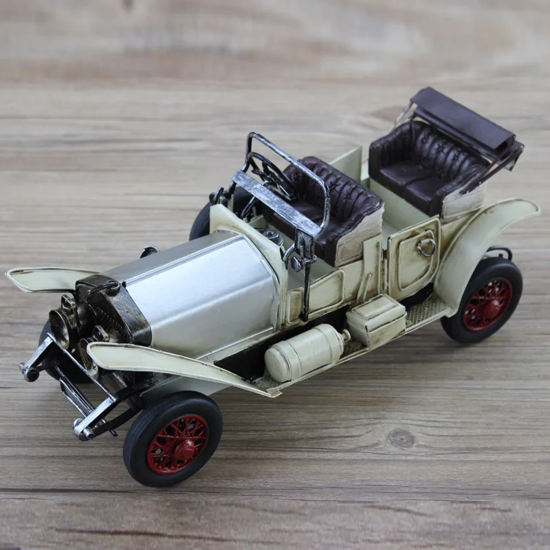 

Vintage Tin Car Model Ornaments British Queen's Car Royal Style Silver White Canopy Double-seater Model 19x9x9cm 29x11.5x13cm