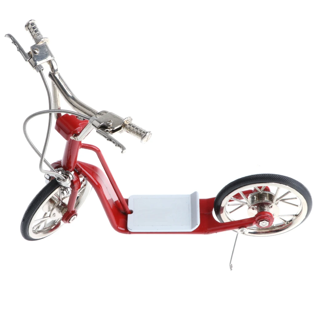 

1:10 Diecast Model Cycle Scooter Miniature Game Gift Child Alloy Red