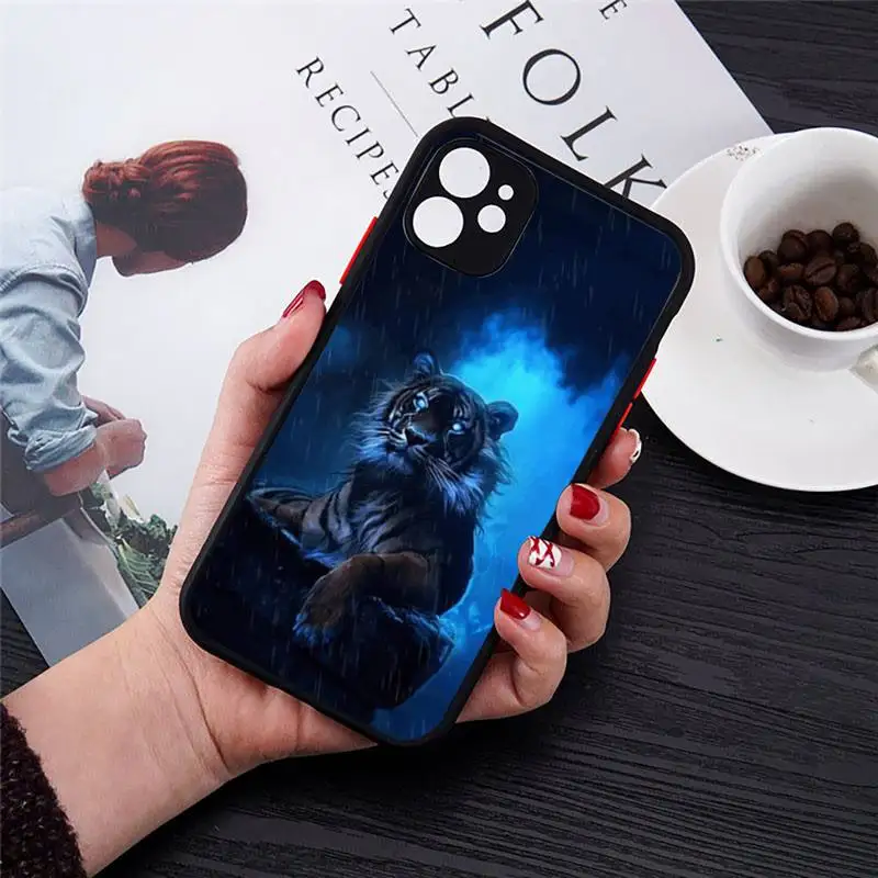 

Phone Case For iPhone 12 11 Mini Pro XR XS Max 7 8 Plus X Ferocious tiger fashion cool Matte transparent cover