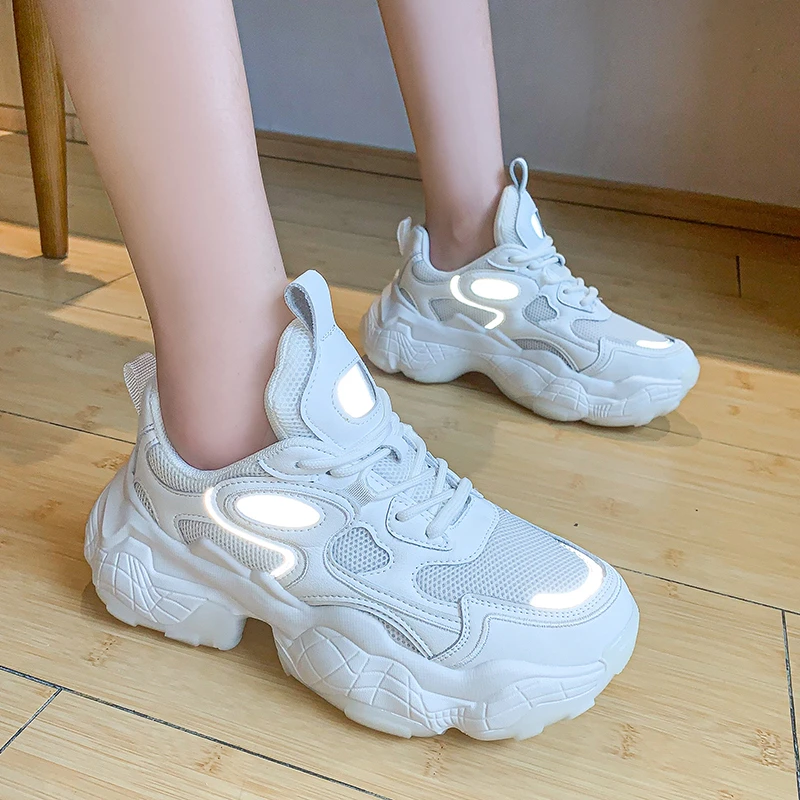 

Designer Sneakers Women Fashion Fluorescent Strip Chunky Shoes Women Breathable Casual Sport Ladies Platform Shoes Basket Femme