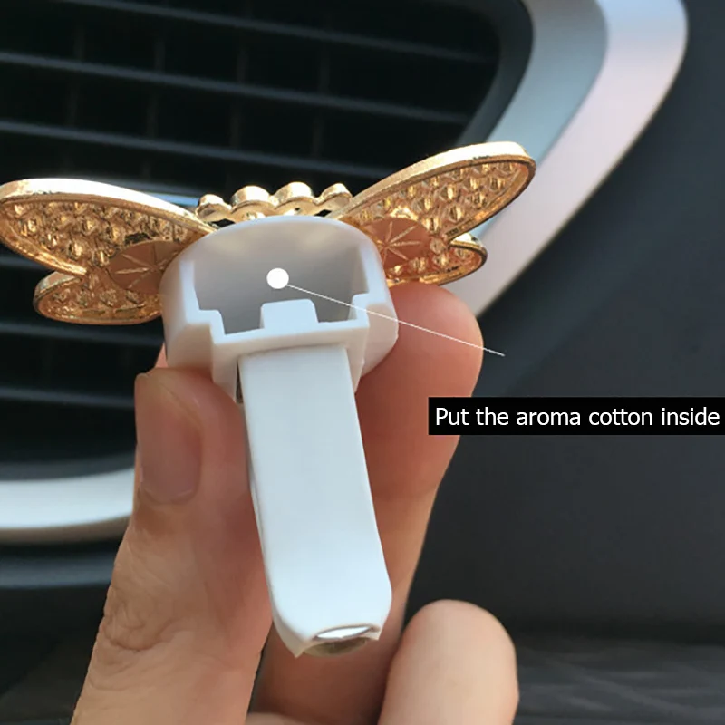 Симпатичный освежитель воздуха в оформлении интерьера автомобиля | Автомобили и