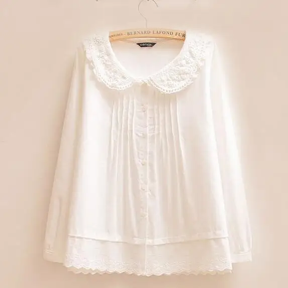 Белая кружевная блузка с круглым отложным воротником и длинными рукавами mori girl