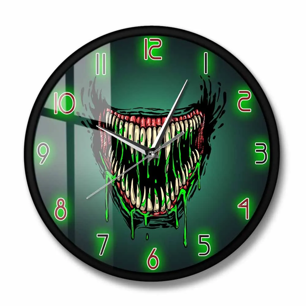 Монстр час. Монстр час. Робот с часами. Доктор кто инопланетяне. Монстр час.