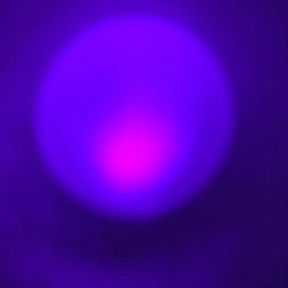 Высокая мощность УФ 365nm Led Flashilight флуоресцентный черный свет желтый белый вспышка лампа фонарь ювелирные изделия камень освещение обнаружения