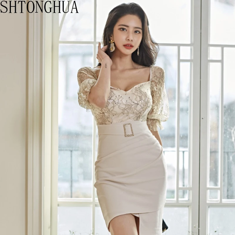 Весна 2020 Новое тонкое платье с квадратным вырезом и кружевной панелью на талии