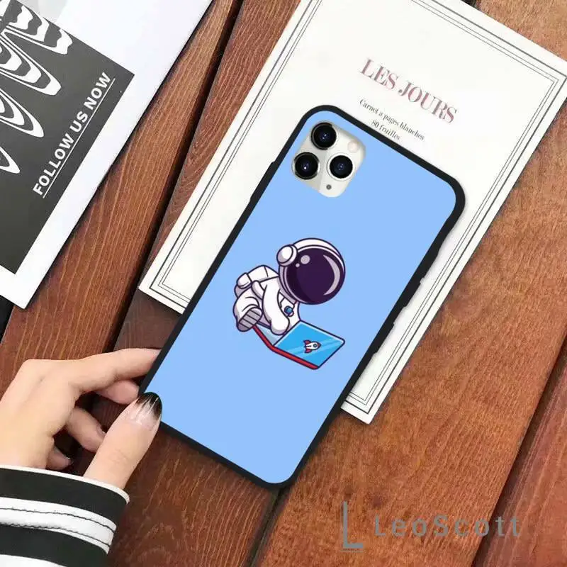 

Lovebay Creative Astronaut Shockproof Phone Case for iPhone 11 12 pro XS MAX 8 7 6 6S Plus X 5S SE 2020 XR Soft silicone