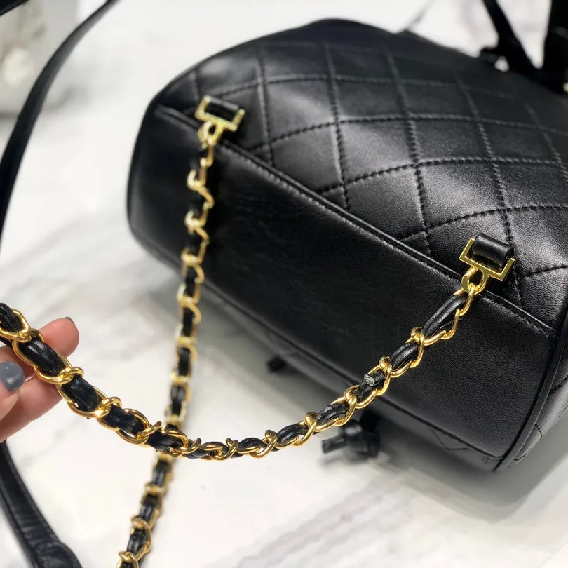 

Women Fashion Genuine Leather Diamond Lattice Chain Strap All-match Black Bucket Bag Shoulder Bag Crossbody Bag Casual Backpack