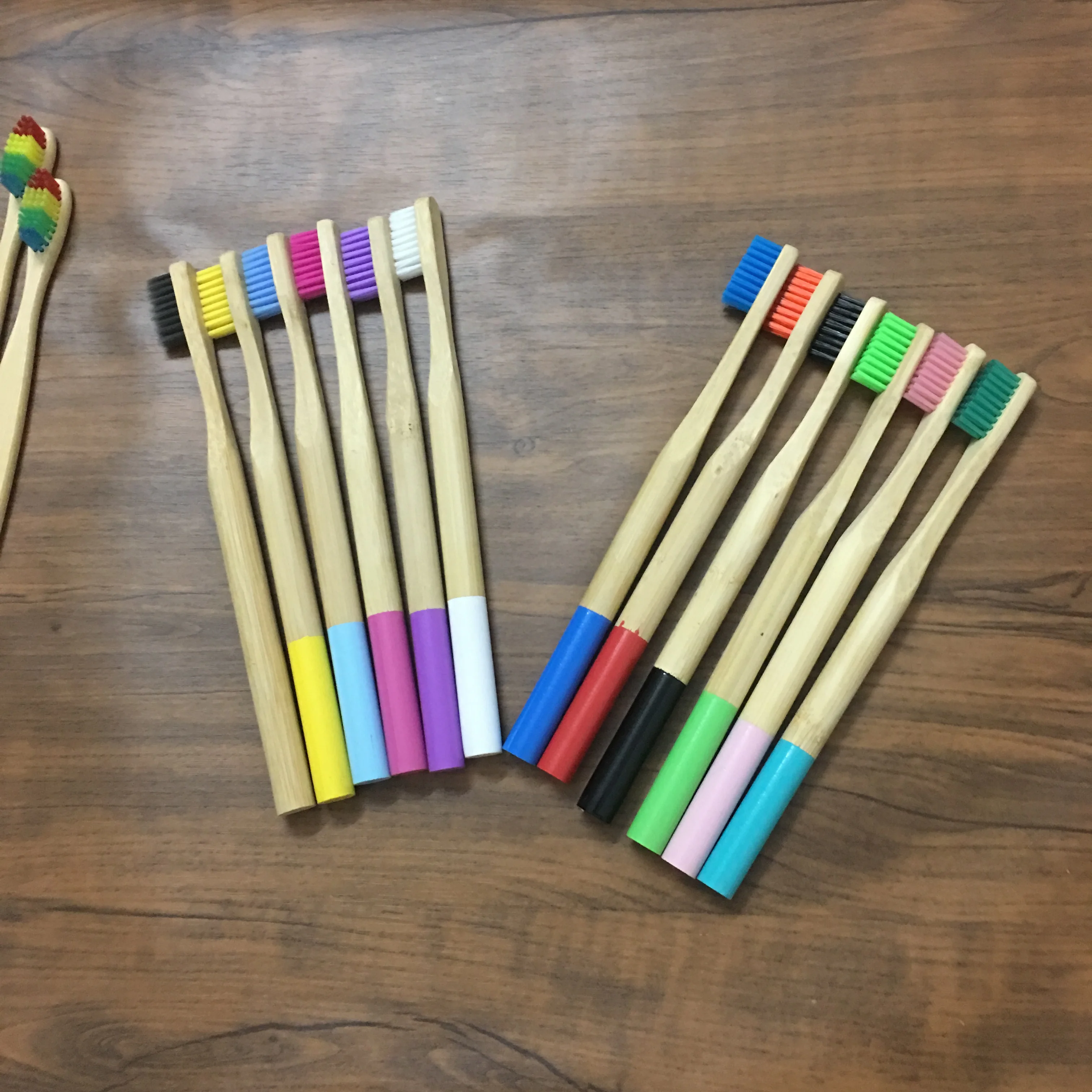 4 шт. зубная щетка для взрослых с бамбуковым углем круглая ручка дорожный набор