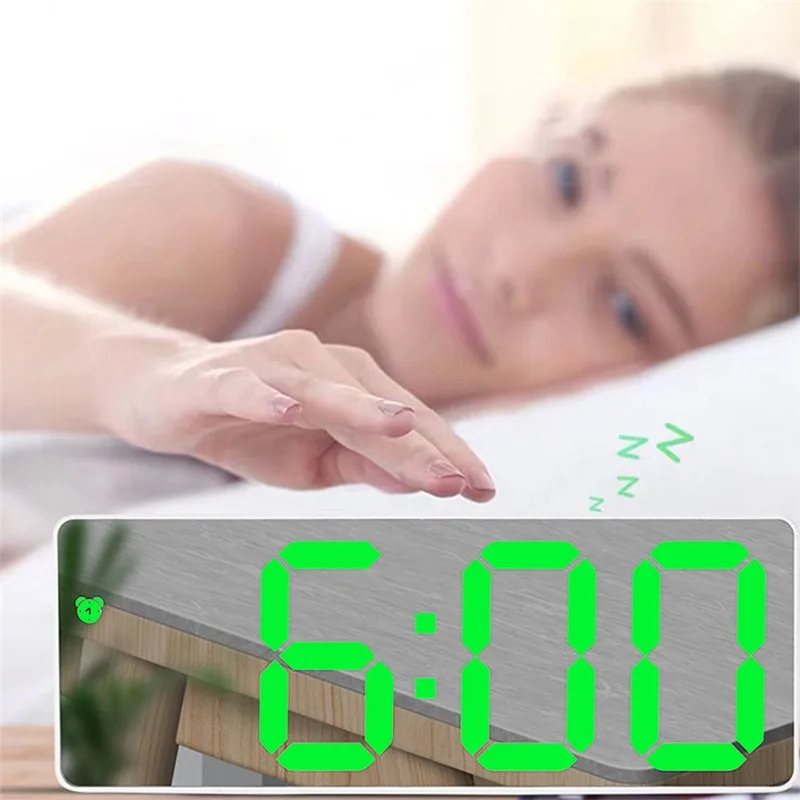 

Mirror LED Clock Alarm Clock Battery Plug-in Dual-use