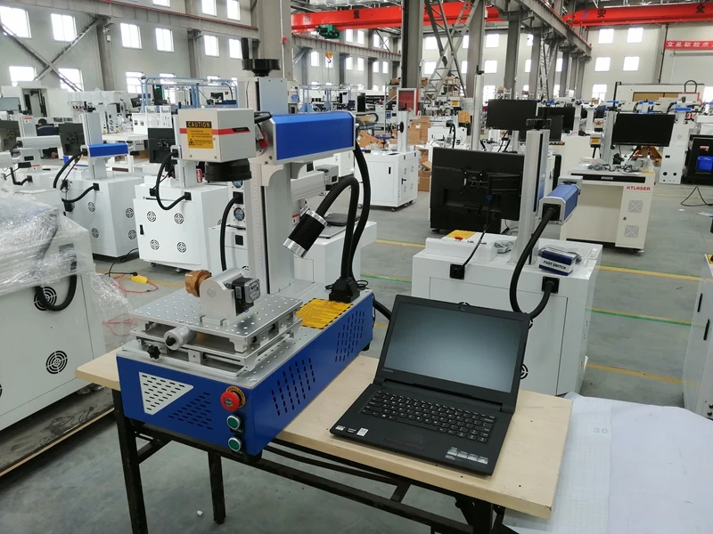 Волоконно-лазерная маркировочная машина белый и черный лазерный гравер для