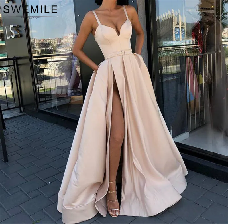 Женское атласное вечернее платье сексуальное элегантное цвета шампанского с