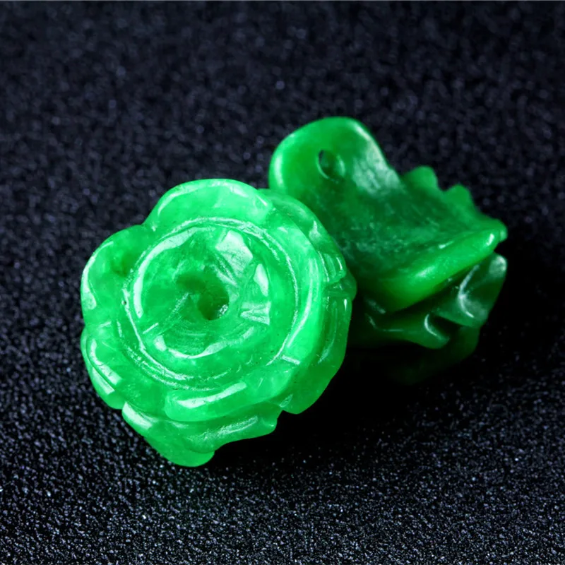 

Natural green jadeite handcarved rose DIY 100% real jade pendant ring jade accessories septa scattered beads for women