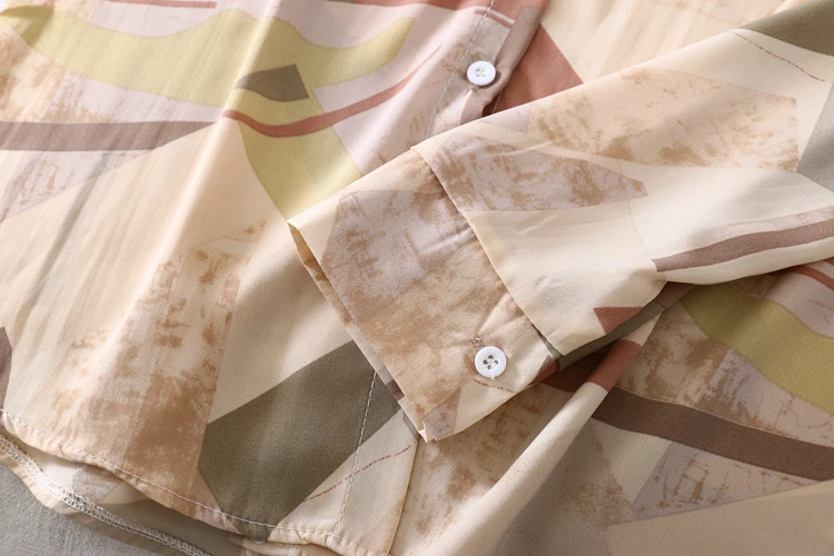 

Women Spring Summer Casual Long Sleeve Loose Blouse Tops Shirt Ladies Retro Printed Button Shirts Blusa Feminina