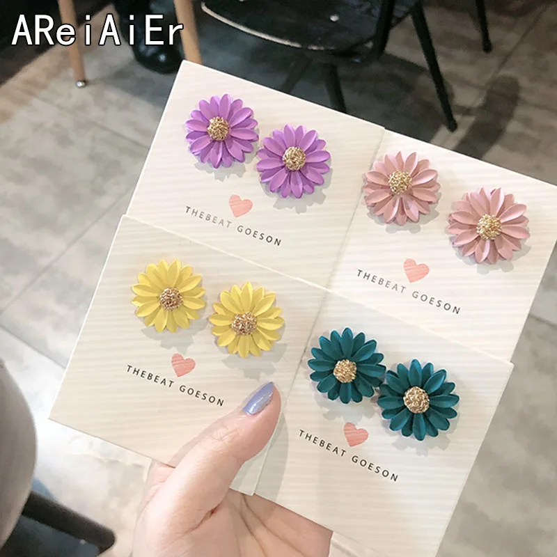 Серьги-Маргаритки Новые простые цветы Европа и США популярные бутиковые подарки