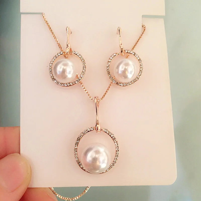 

European and American set jewelry temperament necklace creative round diamond pearl earrings two-piece jewelry accessories