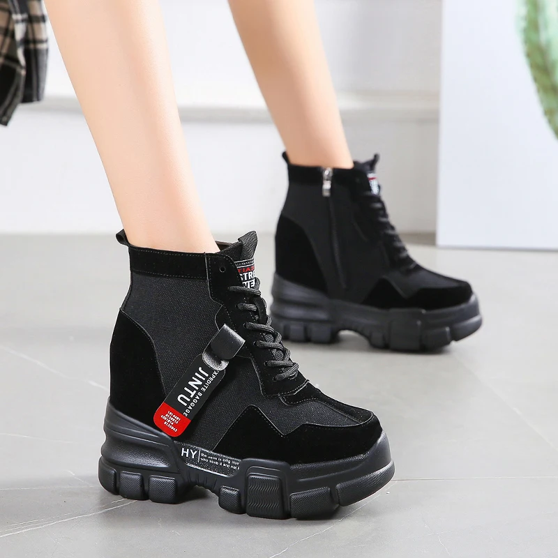 Осенние ботинки на плоской платформе женская обувь удобные martin с круглым носком