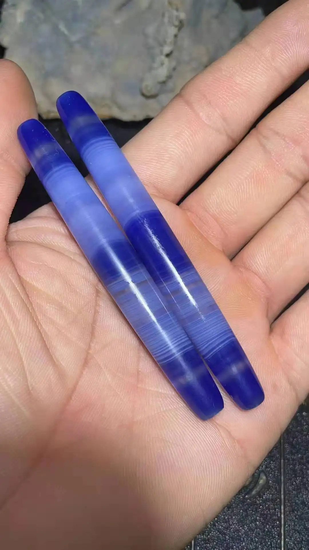 

2Pcs/Lot Rare Blue Natural Agate Dzi Long Beautiful Stunning Stripes Loose Beads New Tibetan Jewelry Accessories DIY Necklace