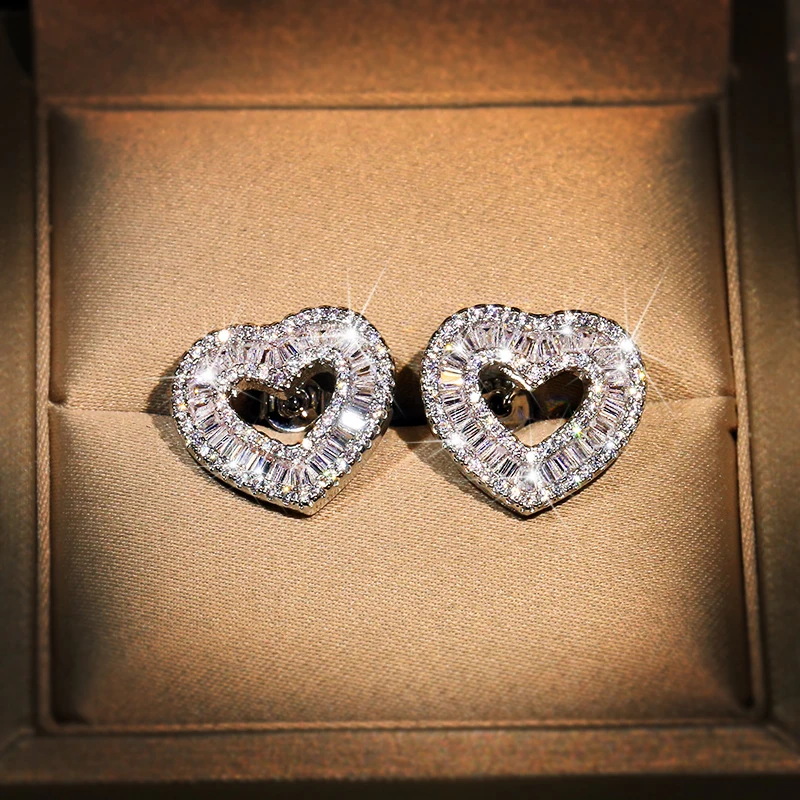 Женские серьги-гвоздики из серебра с фианитом | Украшения и аксессуары