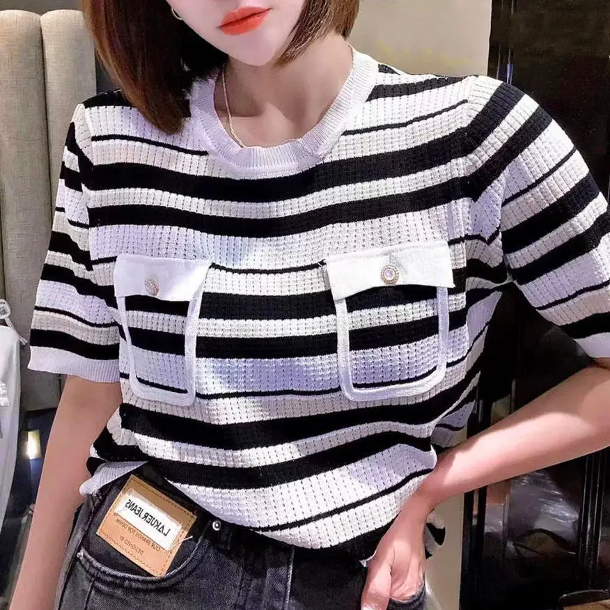 

Women 's Knitted Blouse 2021 Summer New Color Striped Loose Slimming All -Matching Ice Silk T-Shirt