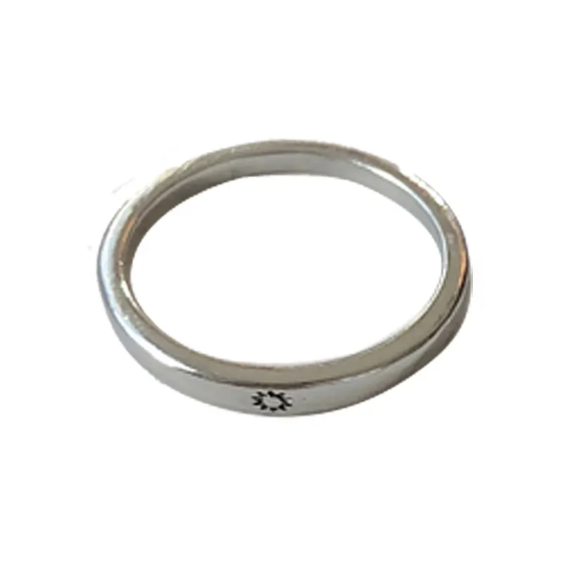 

Fashion Jewelry Women Rings Hot Selling Simply Design Silvery Plating Metal Round Single Crystal Finger Rings For Girl