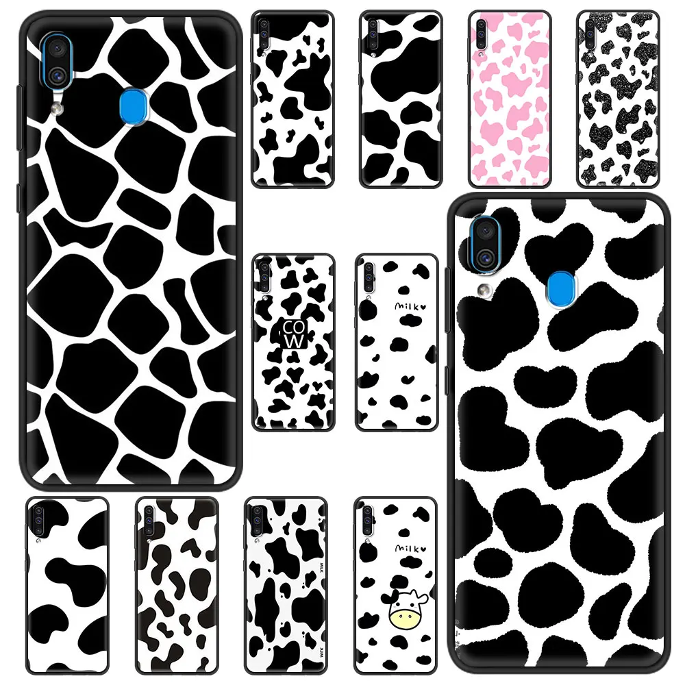 

Cow Print Black White Protect Phone Case For Samsung Galaxy A50 A10 A20e A70 A30 A40 A20 A20S A10s Black Soft Funda A10e Cover