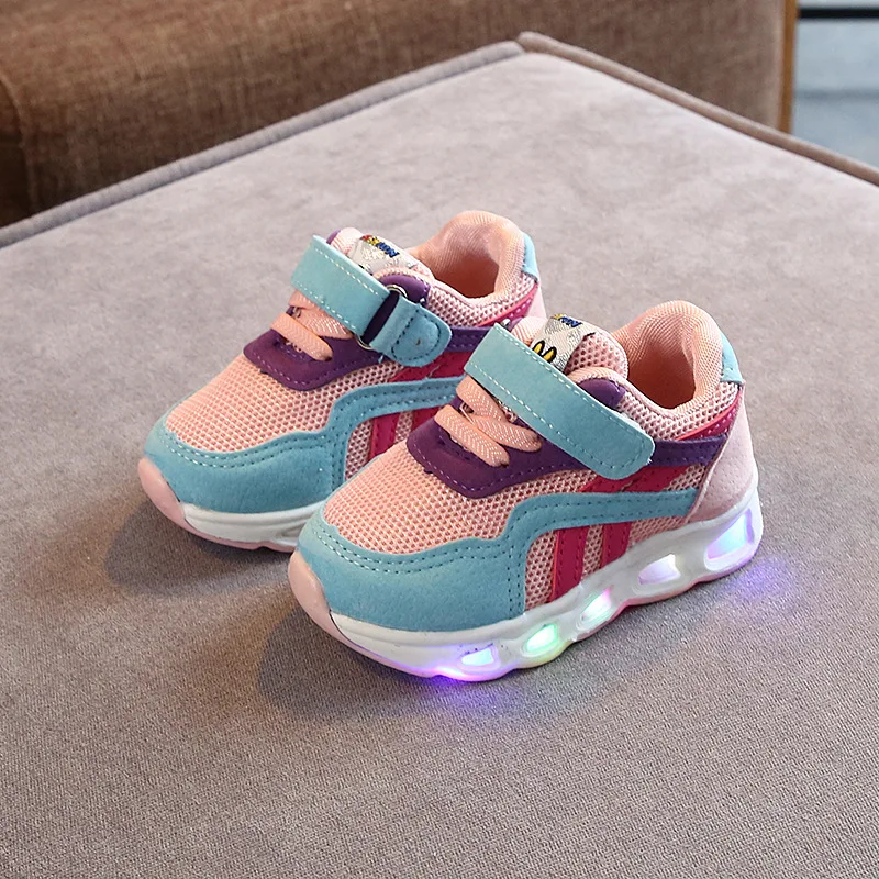988 Pink Размеры 21-30; детская обувь с подсветкой; кроссовки для мальчиков и девочек; светящаяся обувь; Детские сникерсы; детские кроссовки для мальчиков; светящаяся подошва - Цвет: 988 Pink