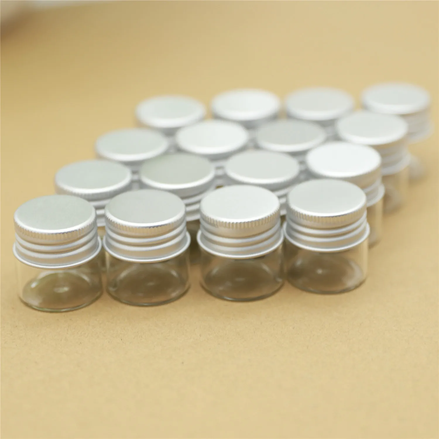 

50pcs/lot 30*30mm 10ml Small Glass vial bottle Silver Screw Cap Tiny Storage Containers Glass transparent Bottles Spice jars