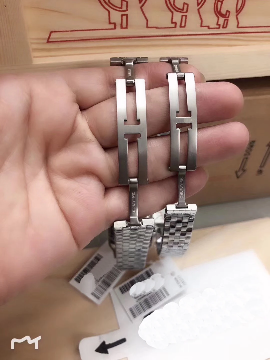 

Luxury New Men Women Watch Quartz Sapphire Stainless Steel Square Rose Gold Silver White 2 Row Diamonds Luminous Watches