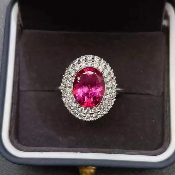 

Кольцо из серебра 925 пробы с натуральным топазом, 2 карата, 7 Х9 мм