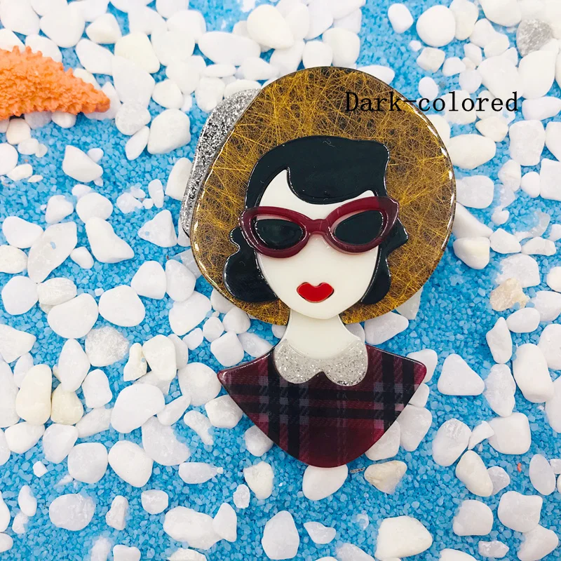 Женская акриловая брошь SexeMara коричневая в форме шляпы с красными очками