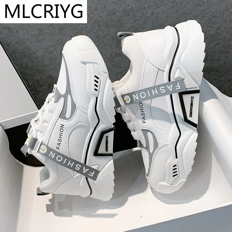 

2021 женская обувь последней коллекции женские туфли на осень женская Цвет одинаковая световой Нескользящие кроссовки на шнуровке Удобная П...