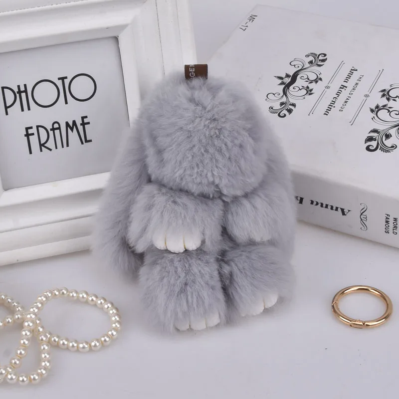 Брелок с помпоном из натурального кроличьего меха 13 см | Украшения и аксессуары