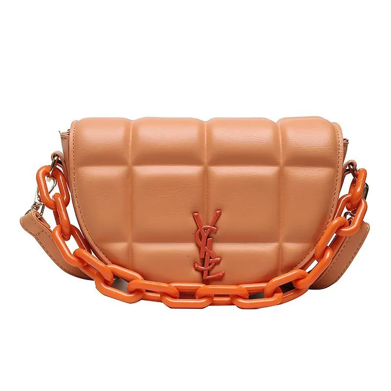 

Designer women's bag chain slant bag 2020 new trend trend textured hand-held saddle bag tide