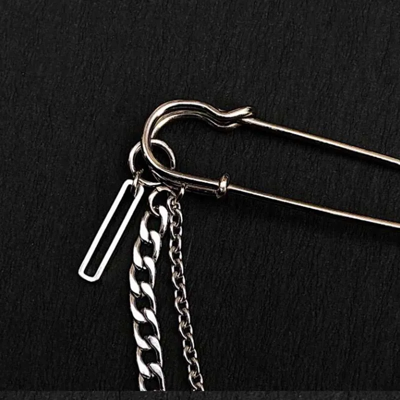 

Minimalist Silver Color Retro Punk Big Pins Cross Metal Brooch for Women Man Couple Hip Hop Long Chain Coat Accessories Brooch
