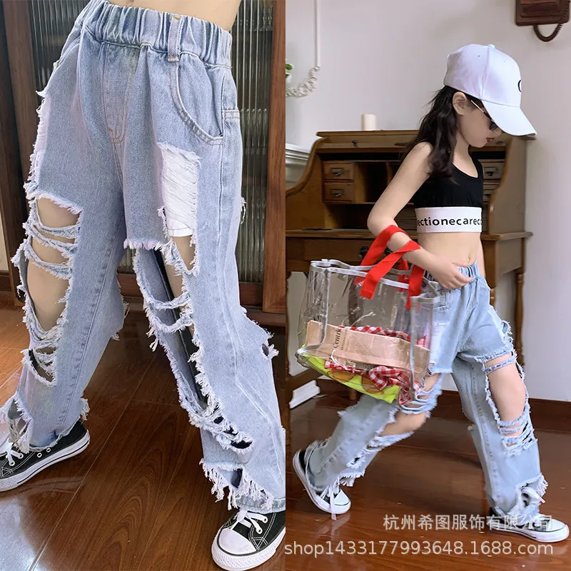 2020 summer new girl pants Hong Kong wind hole denim beggar foreign dad jeans | Мать и ребенок