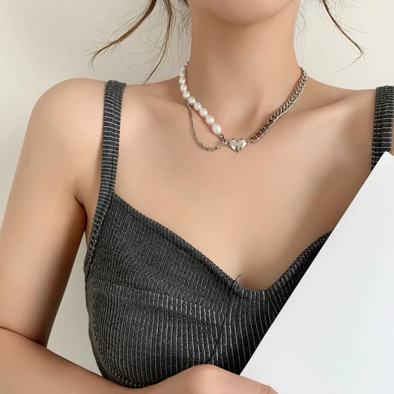 

2021Korean New Pearl Stitching Love Necklace Fashion Temperament Versatile Clavicle Chain Necklace Women's Jewelry