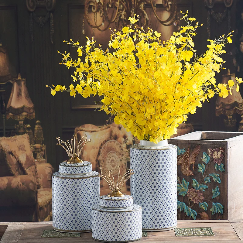 Kopen Groothandel 100 Stuks Geel Dancing-Dame Orchideeën (5 Tak/Stuurpen) Decoratieve Bloem Zijden Bloemen Wedding Party-Indigo