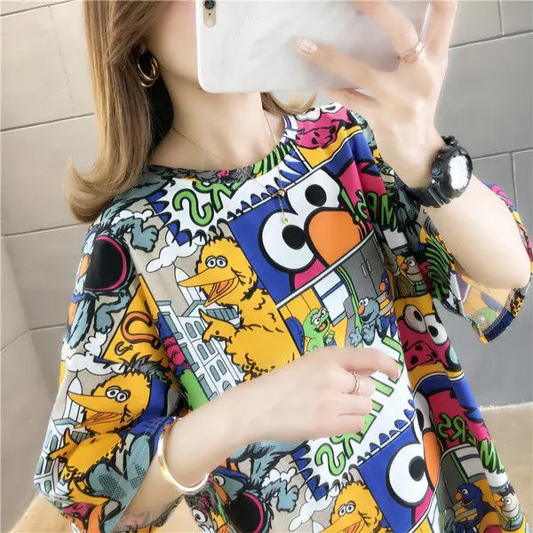 

2020 new cec short sleeve t-shirt women's long net red ins super fire Korean version of loose cartoon student coat tide