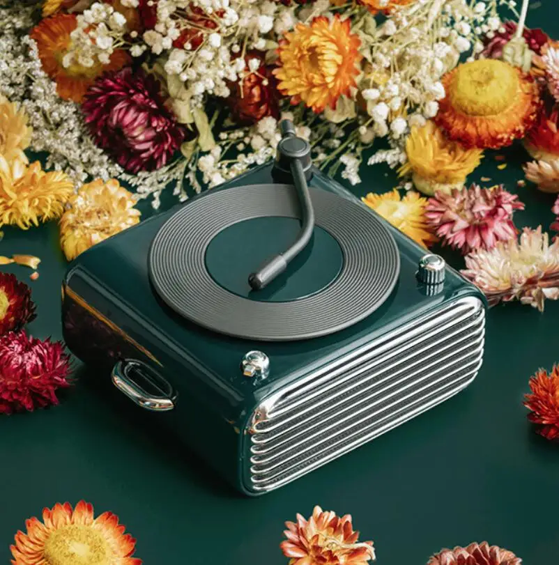 

2021 New Creative Vinyl Record Player Bluetooth Speaker Portable Outdoor Car Aromatherapy Radio 6D Subwoofer Atom Audio