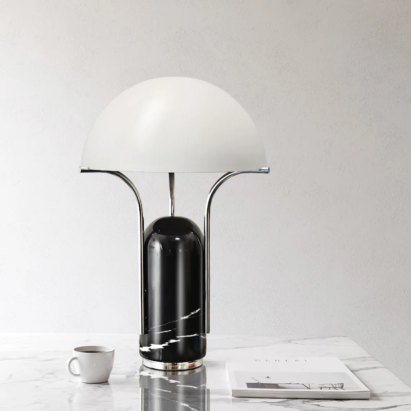 Современная настольная лампа простой дизайнерский скандинавский светильник с