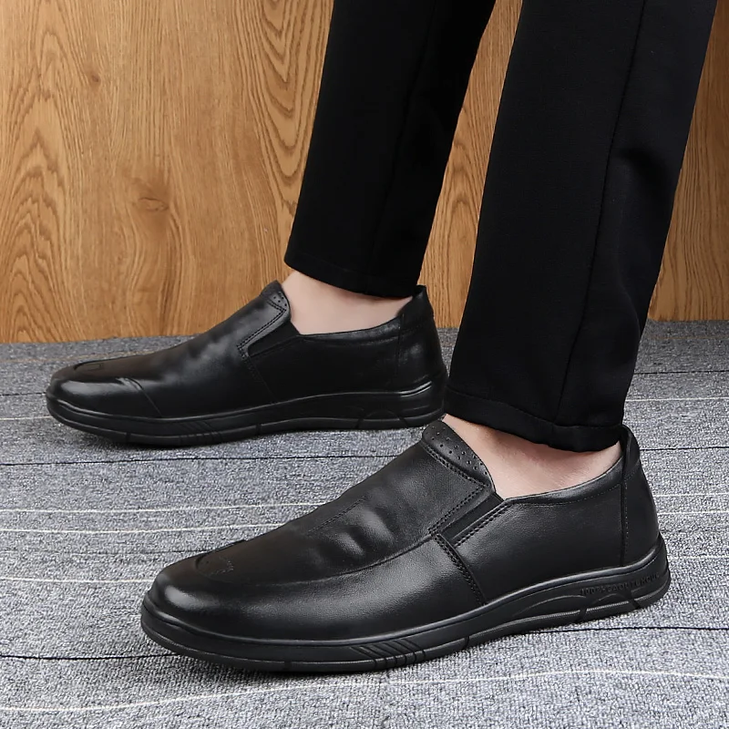

brogue Italy Design all Black Flats Men Casual oxfords Sneakers Shoes Man genuine leather shoes Zapatos Mujer Chaussure Homme